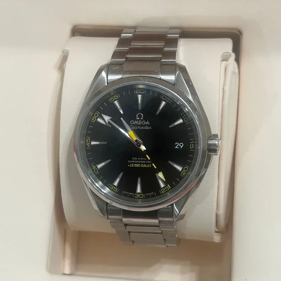 Omega Seamaster Aqua Terra 15,000 Gauss - Picture 1 of 7